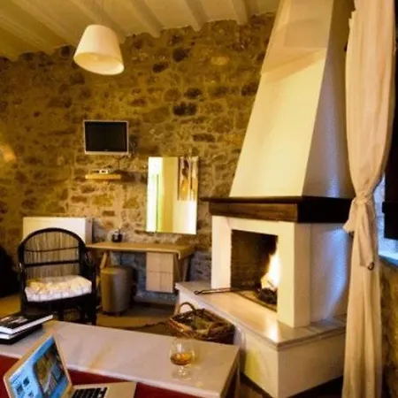 Guest house Theonimfi 4*